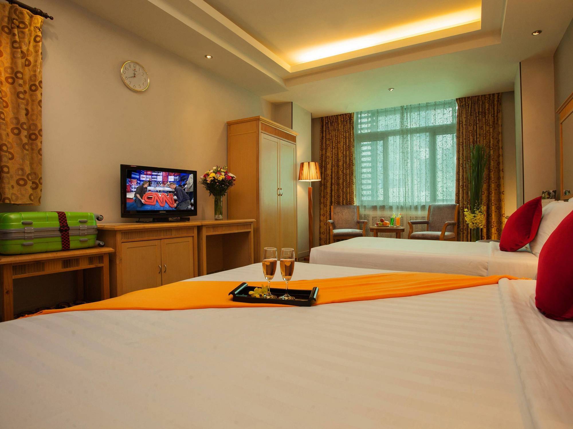 Silverland Min Hotel Хошимін Екстер'єр фото